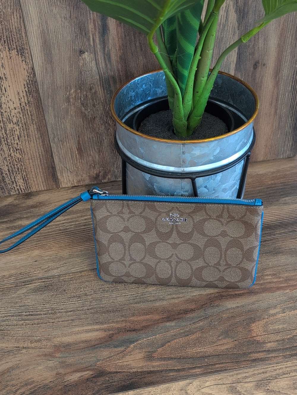 Coach F58695 PVC Tan/Blue Signature Canvas Wristlet
